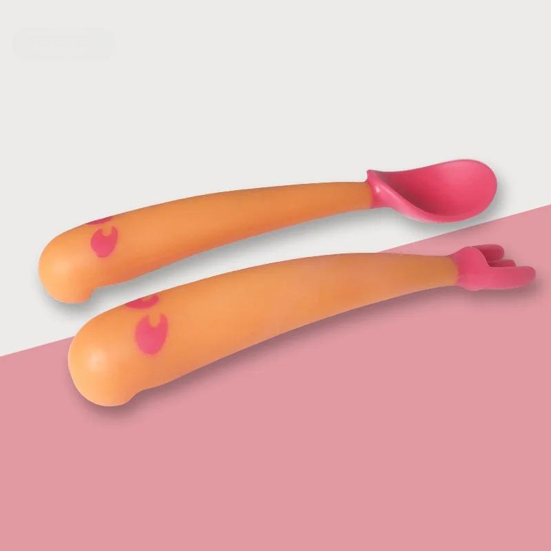 

Детский гибкий силиконовый набор ложка-вилка с контейнером для хранения, гнущаяся посуда для кормления, тренировочные столовые приборы для малышей, гаджеты