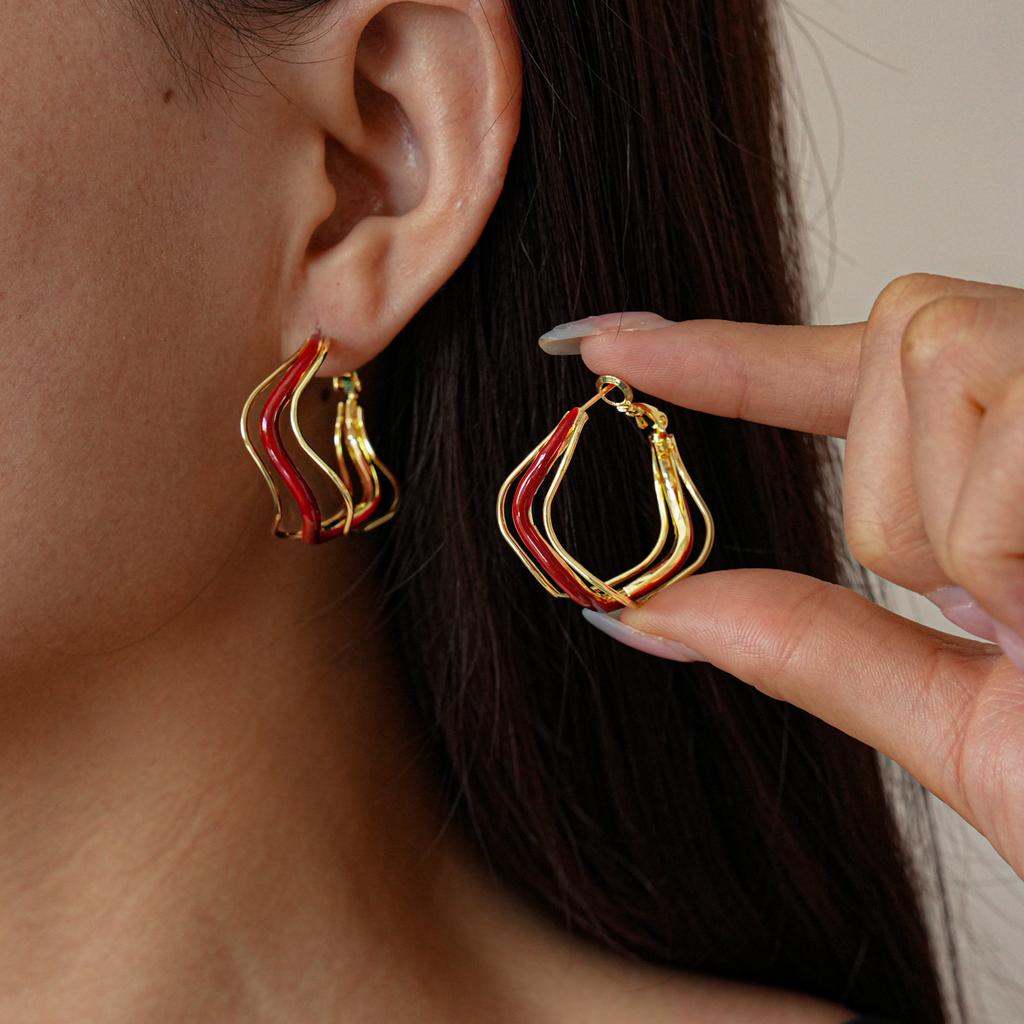 18k real gold electroplating dripping oil irregular geometric waves three-layer silver needle earrings retro simple earrings