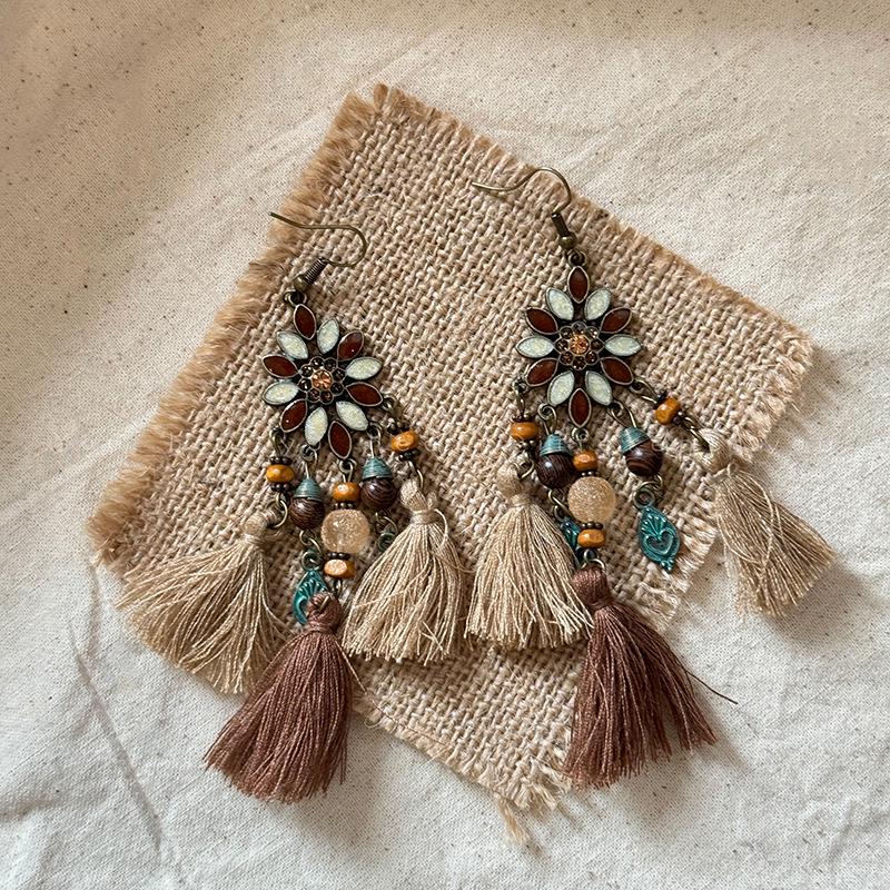 

Богемные серьги с кисточками: Ретро этнические серьги-крючки с бусинами, идеально подходящие для отпуска.