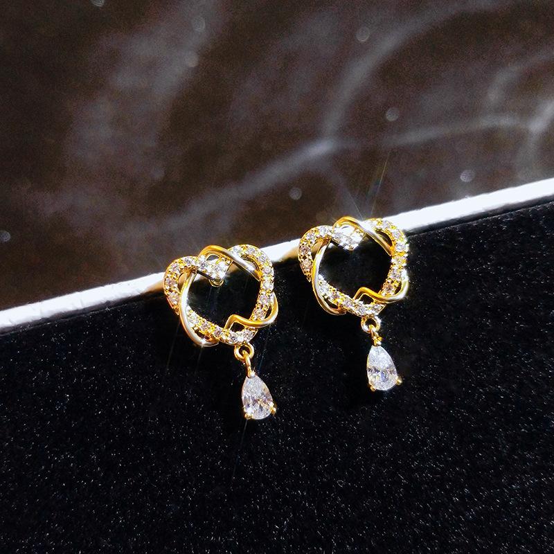 Niche Design Exquisite Diamond set Love Earrings New Year's Trendy Metal Style Personality Temperament Zircon Earrings