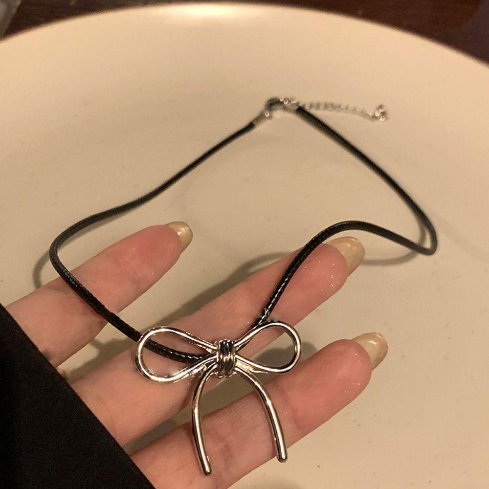 Classic Snake Chain Choker Zinc Zinc Alloy Bowk Clavicle Chain Trendy Bowknot Necklace  Gifts
