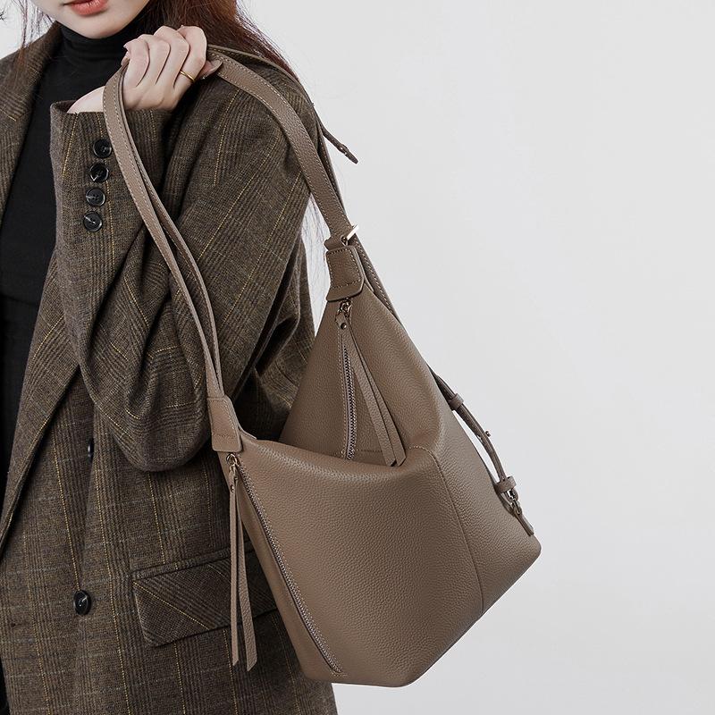 Backpack Niche Design Female Female Foreskin Backpack Female Head Layer Leather Shoulder Underarm Bag