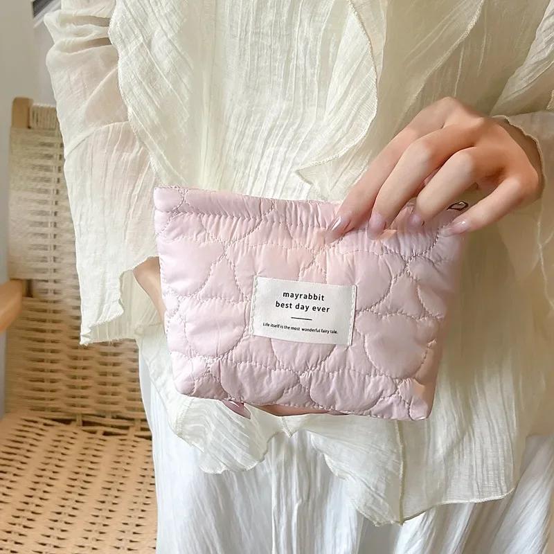 Ins Little Bear Kosmetiktasche Damen Make-up-Taschen Damen Kupplungstasche Münzbörse Münzbeutel Süße Schlüssel Lippenstift Aufbewahrungstasche Handy-Tasche