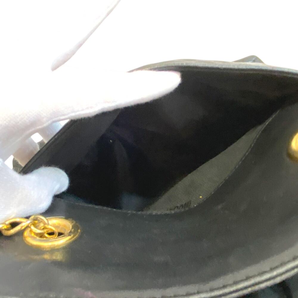 Moschino Bolsa de Ombro de Couro com Coração de Corrente preta Feminina Usada