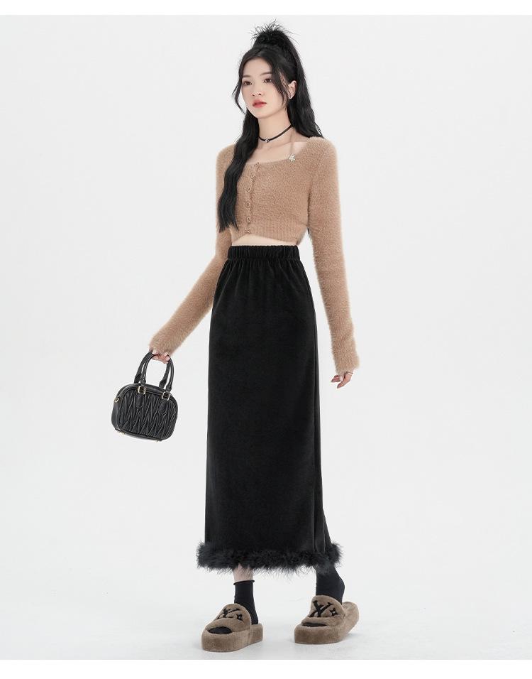Black Velvet Fleece-Lined High-Waist Midi Skirt with Slit