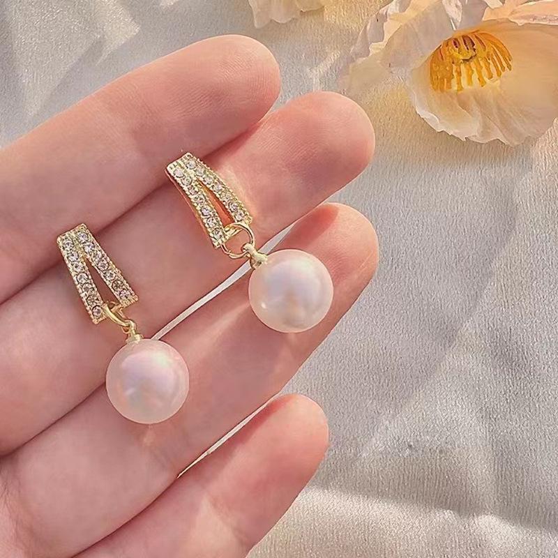 Rose Gold Pearl Temperament Diamond-Set Simple Small Exquisite Stud Earrings
