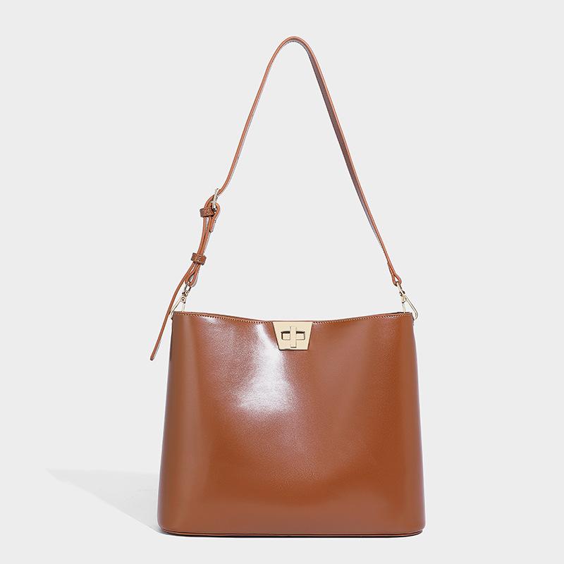 

Модная сумка-ведро для通勤, простая, элегантная, универсальная, новая коллекция зимы 2024 года, большая вместимость, на одно плечо, подмышечная сумка коричневый