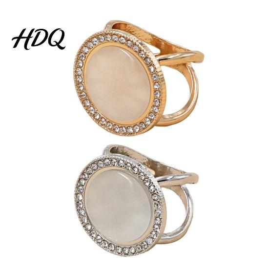 Scarf Ring Round Ring Sparkling Rhinestone Slide Decorative Non-slip Holder for Women Neckerchiefs Silk Scarves Shawls Shirts Elegant Accessory