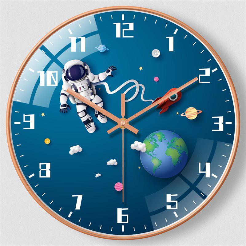 Creative Astronaut Children's Silent Wall Clock: Ideal for Bedrooms & Living Rooms