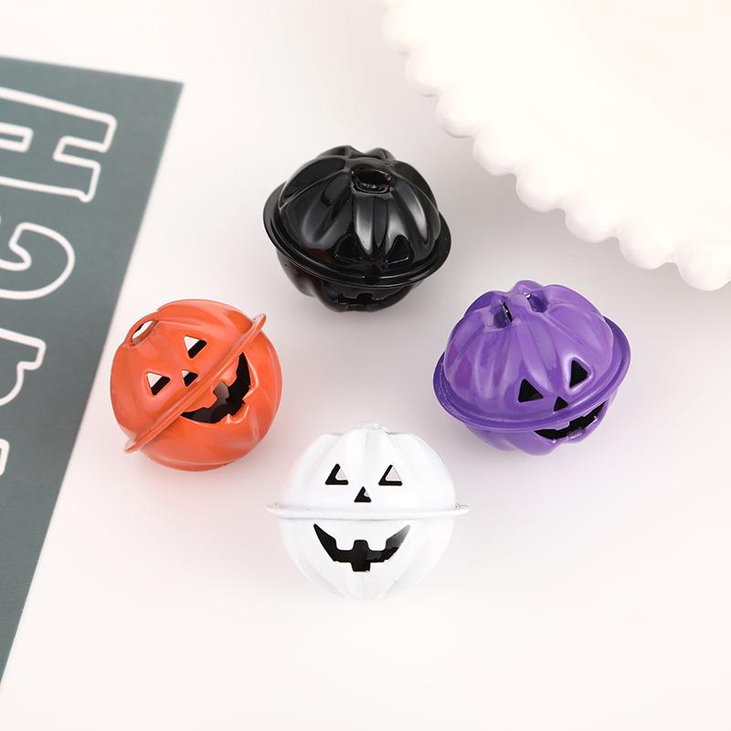 1pc Halloween Decoration Cute Colored Pumpkin Head Fun Ghost Face Bell Pendant Pet Keychain Pendant Fun Bell Handmade Jewelry