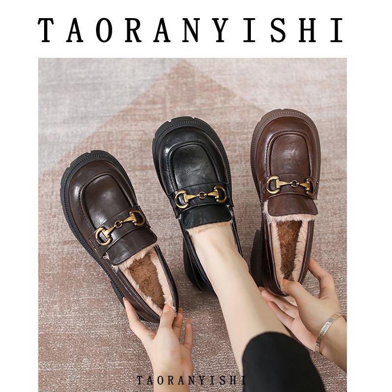 Platform women's autumn new velvet single shoes inner height increase small leather shoes small size 33