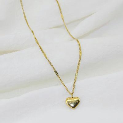 Women's Summer Love Heart Necklace: Simple, Non-Fading, Light Luxury Peach Heart Choker In Titanium Steel.