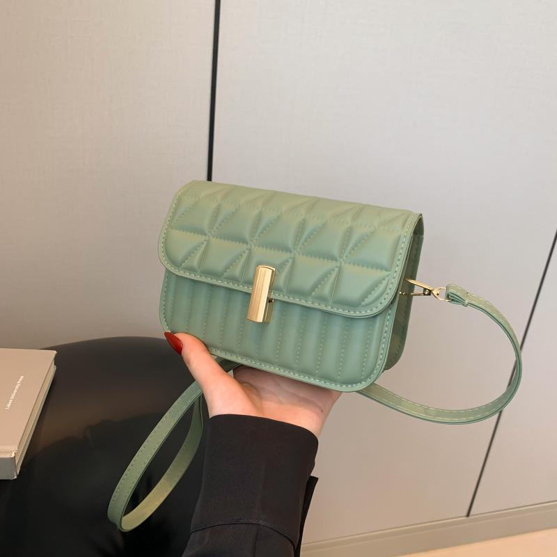 

Korean version of textured bag women s 2024 spring new diamond chain bag niche simple shoulder underarm bag messenger bag зелений