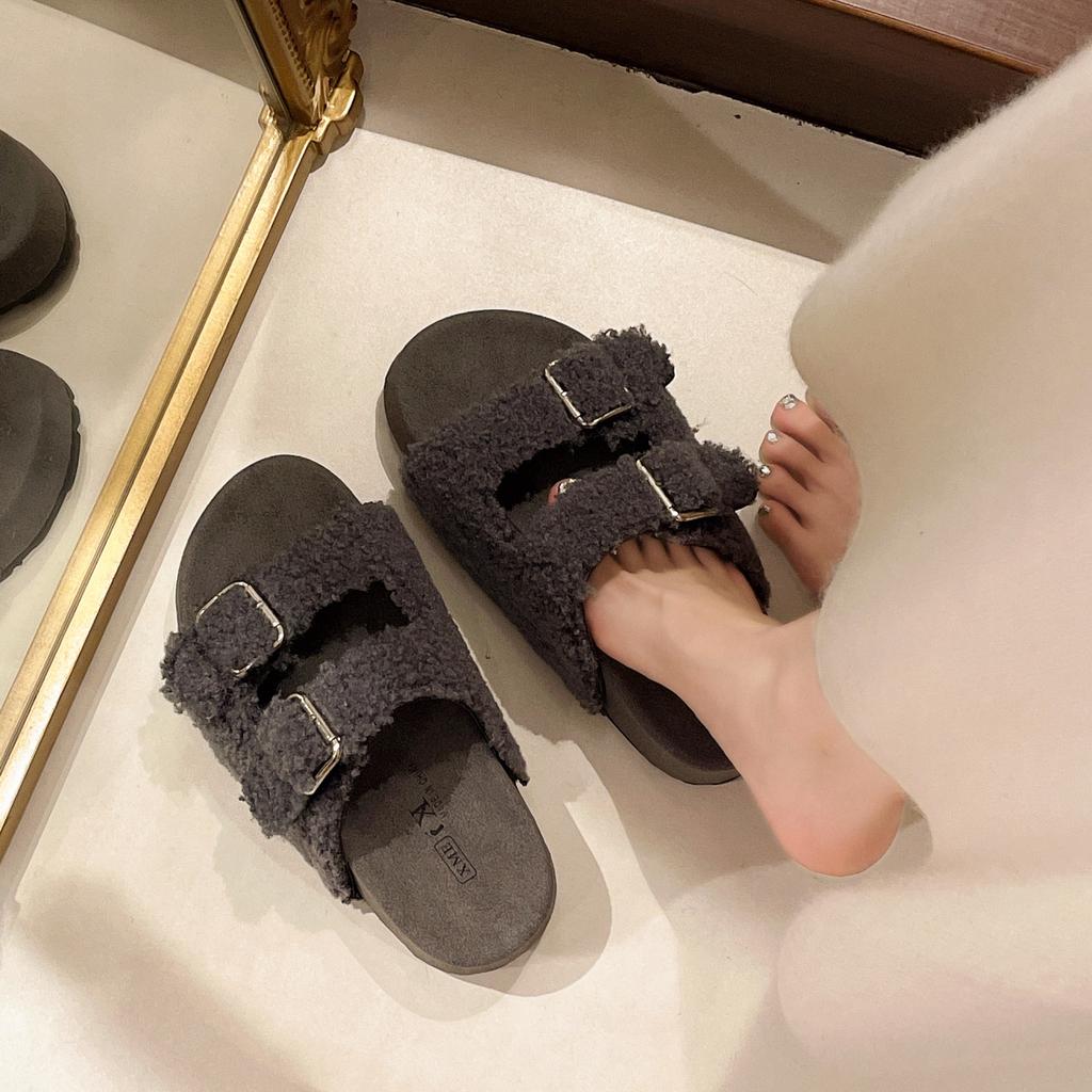 Thick-soled foreign-style fluffy drag women 2025 new autumn French outer wear temperament high-end slippers fashion versatile shoes