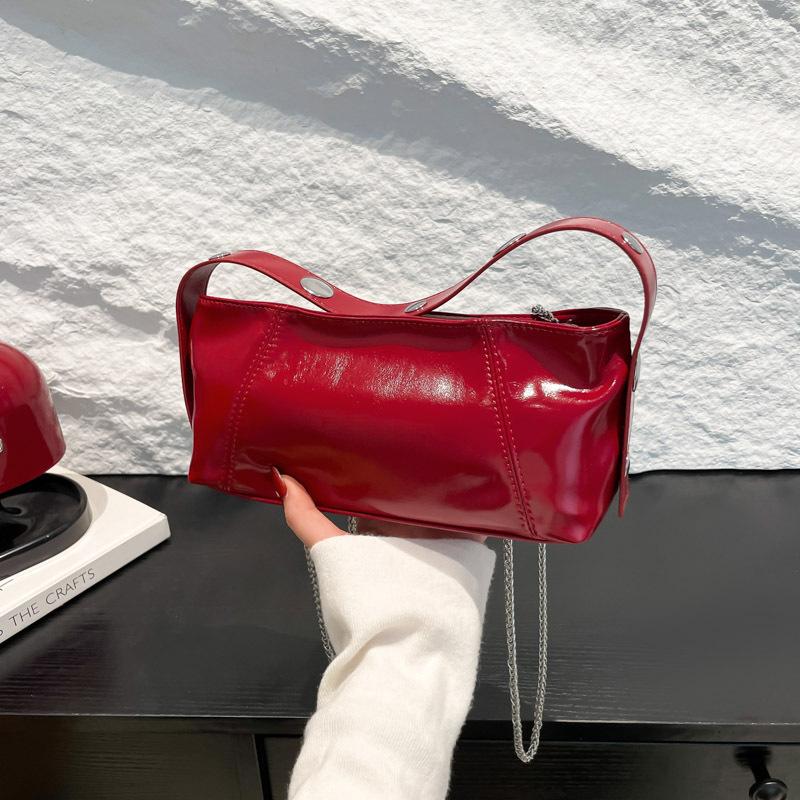 

Popular high-end small square bag women s new versatile retro fashion shoulder messenger chain bag красный