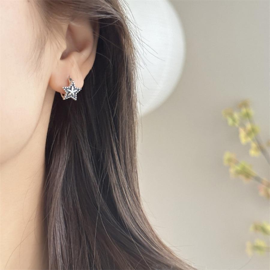 Korean heavy industry makes old five-pointed star earrings women's retro earrings tide