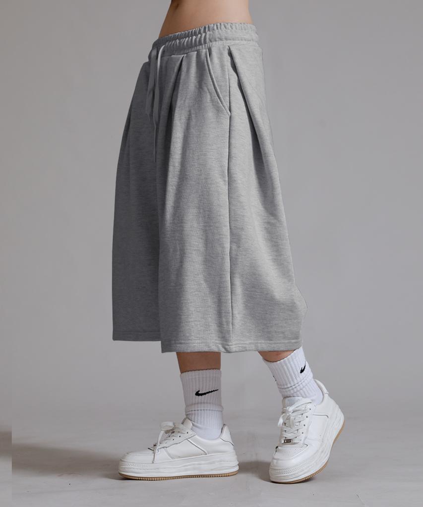 LIKE THE MOST Training Pintuck Autumn-Length Bermuda Shorts_Melange