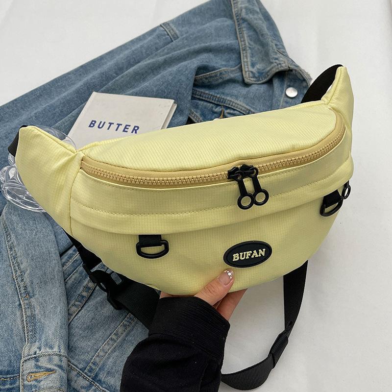 

Полотняна сумка жіноча великої місткості 2024 нова літня універсальна нішева дизайнерська ins інтернет-зірка вибух месенджер нагрудна сумка жовтий