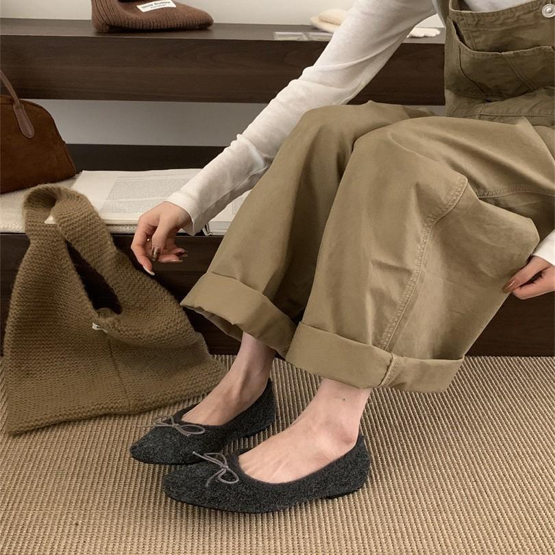 French Flat-bottomed Retro Suede Bow Single Shoes Women's Shoes 2025 Autumn and Winter New Versatile Square Head Beanie Shoes