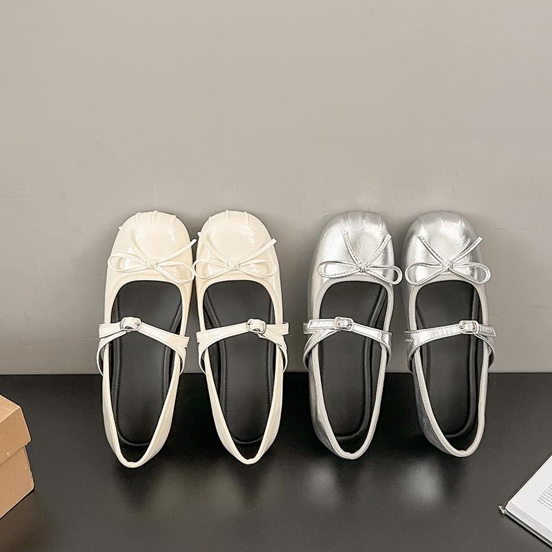 2025 New French Beautiful Ballet Mary Jane Shoes Women's Summer Outer Wear Skirt Summer Silver Light Mouth Single Shoes Women