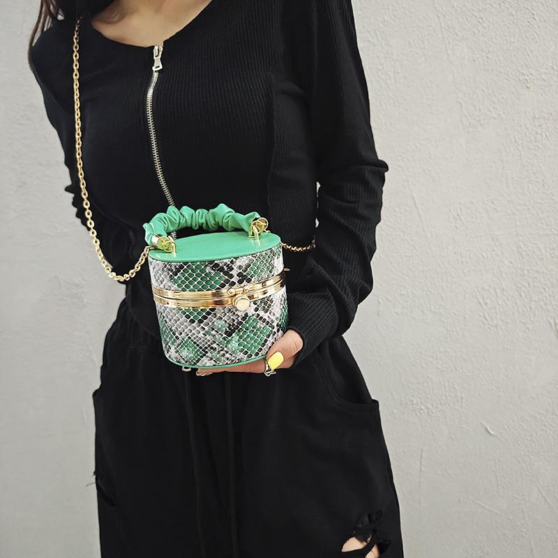 Pu wrist box lock bucket bag spring and summer new fashion simple women's shoulder messenger bag