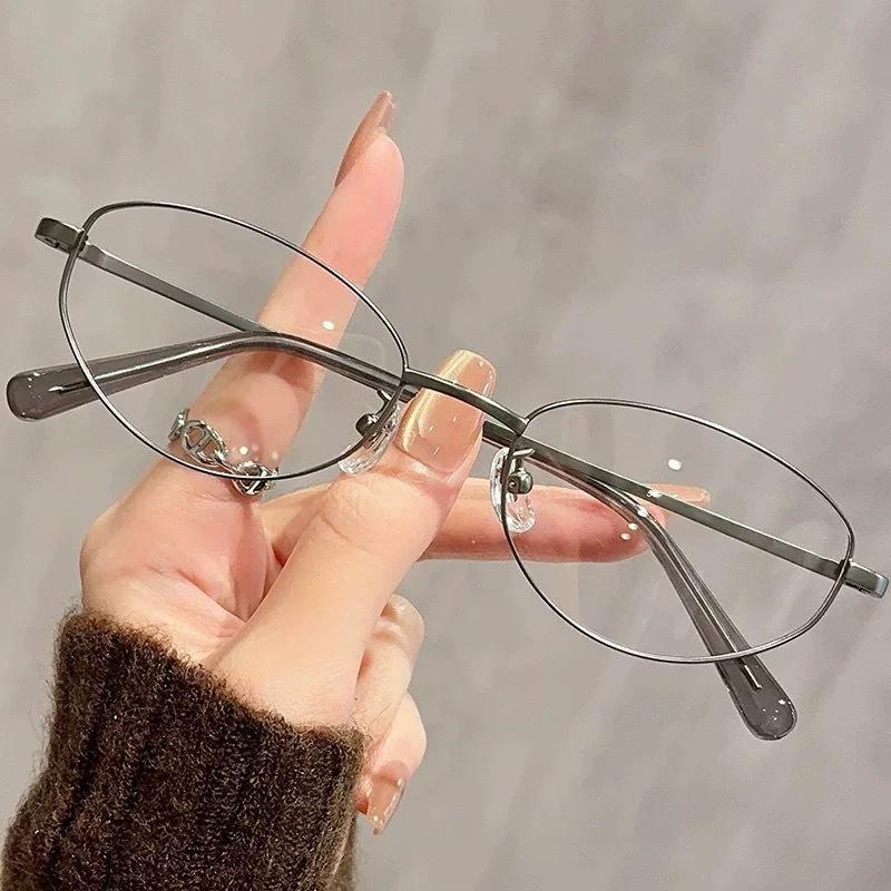 

New Literary Reading Glasses For Women Fashionable Ultra-light Elegant Reading Glasses For Middle-aged And Elderly People 9218 0 серый
