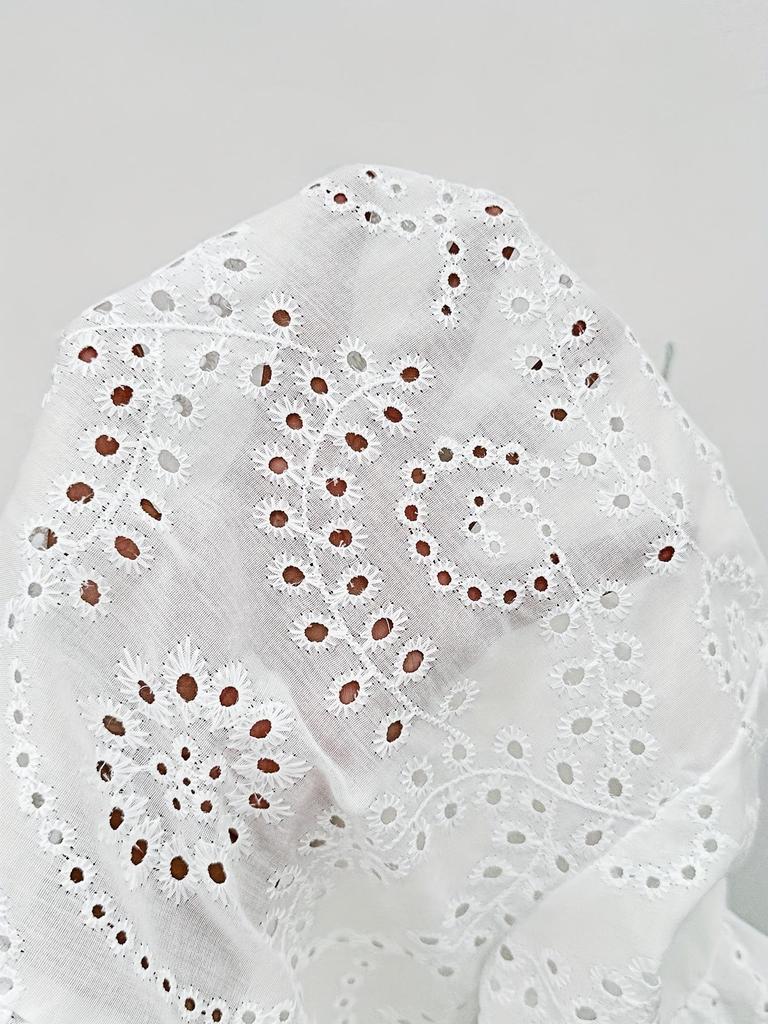 2025 Summer Women’s French Lapel Hollow Embroidery Short Sleeve Casual Top