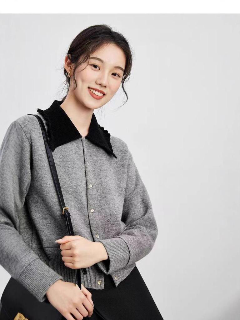 Autumn/Winter New Women's College Style Short Knit Cardigan - Loose Fit