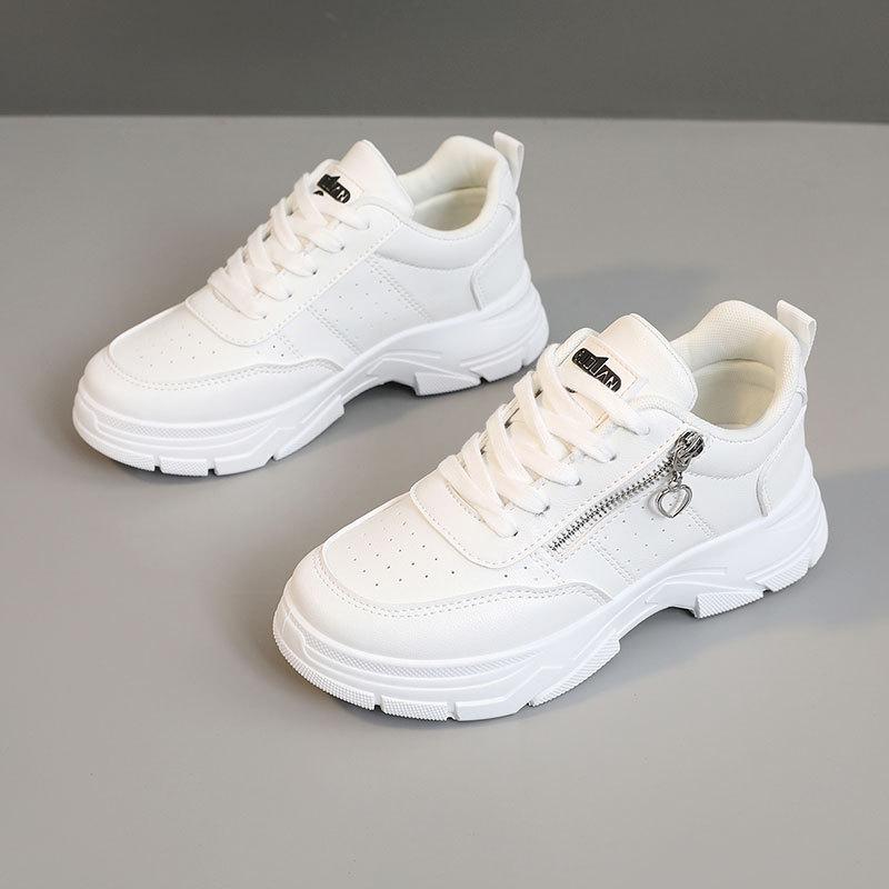 2025 Versatile White Sneakers: Breathable, High Thick Sole, Solid Color, Wear-Resistant Student Board Shoes for Spring, Summer, and Autumn.