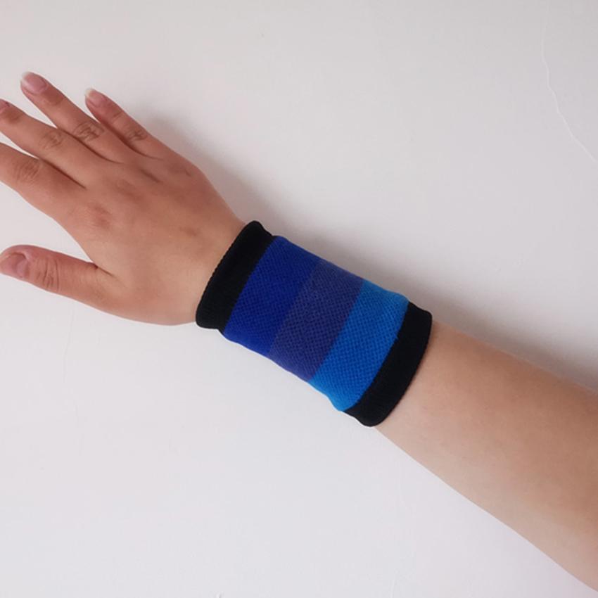 1 PCS Women Wrist Support Fashion Thin Knitting Wrist Guard Fitness Running Wristband Bandage Support Breathable