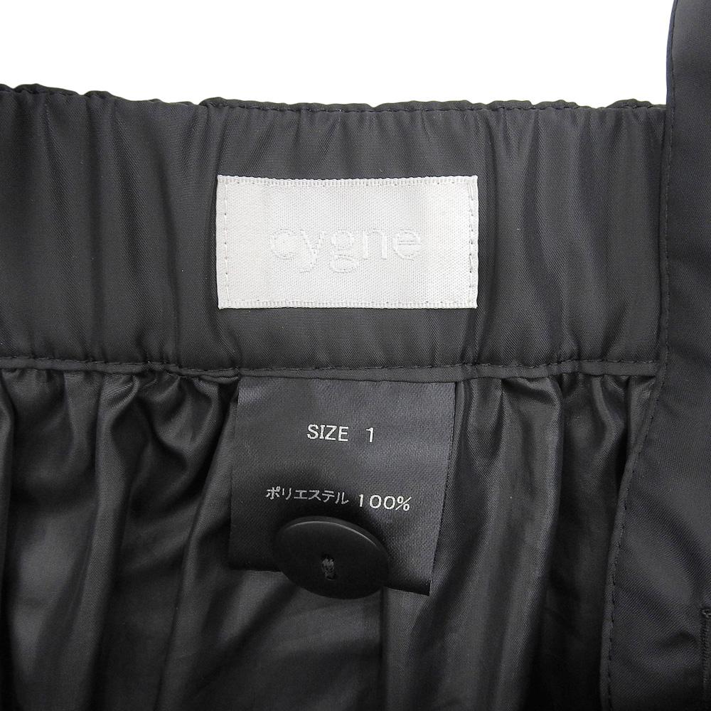 cygne Women's Long Tiered Skirt with Overalls, Black, 1 skirt 1 blackUsed