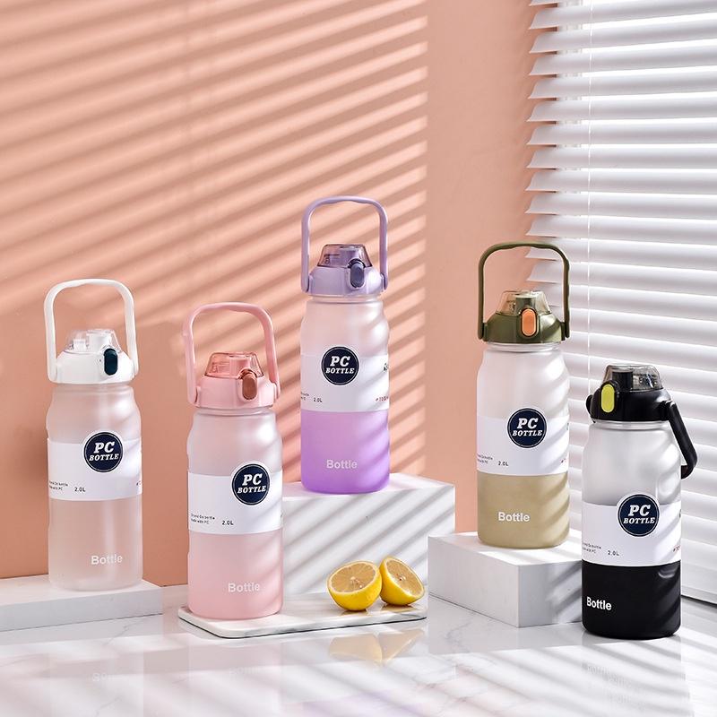 Gradient Water Bottle With 2000ml Large Capacity Durable High-temperature Resistant Ideal For Sports And Travel
