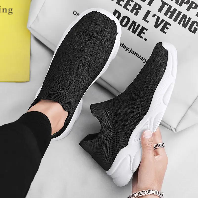 Mode Herren Skateboardschuhe Koreanische Edition Atmungsaktive Socken Mode Laufen Original Herren Skateboarding Sport Schwarz Herrenschuhe