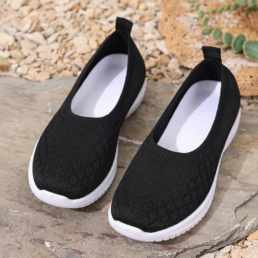 Women Casual Shoes Light Sneakers Breathable Mesh Summer Knitted Vulcanized Shoes Outdoor Slip-On Sock Shoes Plus Size Tennis