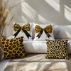 Federe per Cuscino Decorativo con Stampa Leopardo e Fiocco, Federe per Cuscini con Stampa Leopardo Oro e Fiocco Nero, Tendenza Animalier Arredamento Casa Soggiorno