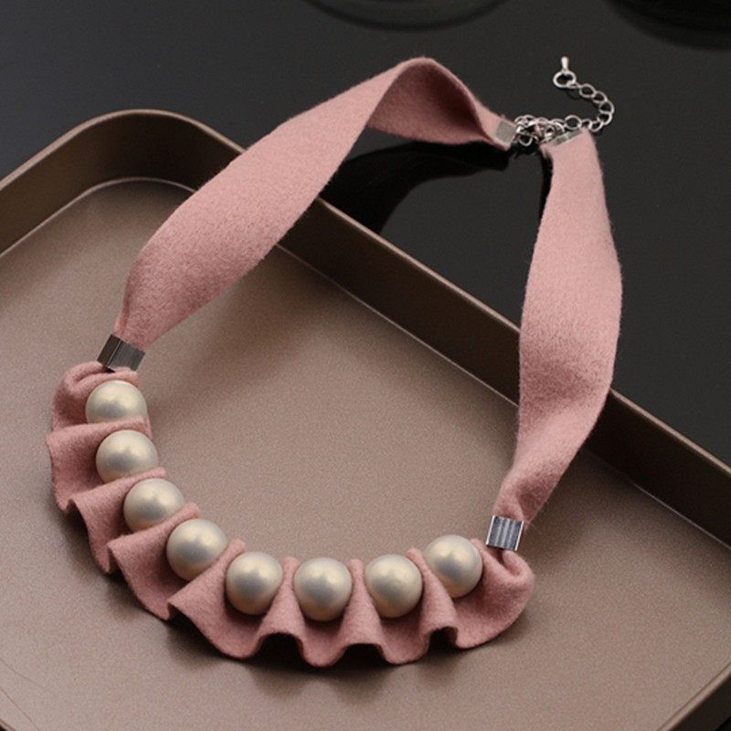 And American Style Unique Exaggerated Niche Necklace for Women, 2026 New Model, Purple Decorative Choker, Clavicle Chain, Stylish Sweater Chain