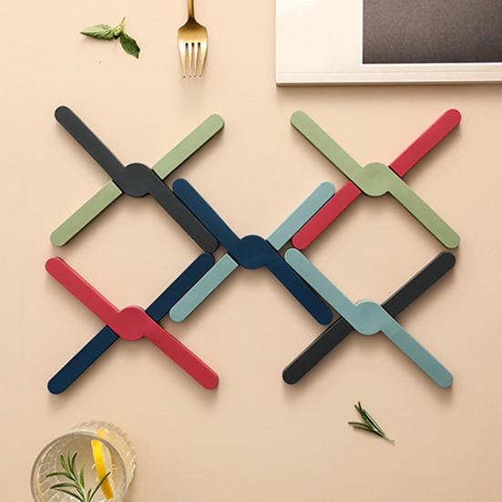 Foldable Silicone Dining Table Mat Non-Slip Pot Pan Holder Coaster High Temperature Resistant Placemat Kitchen Countertop Protector