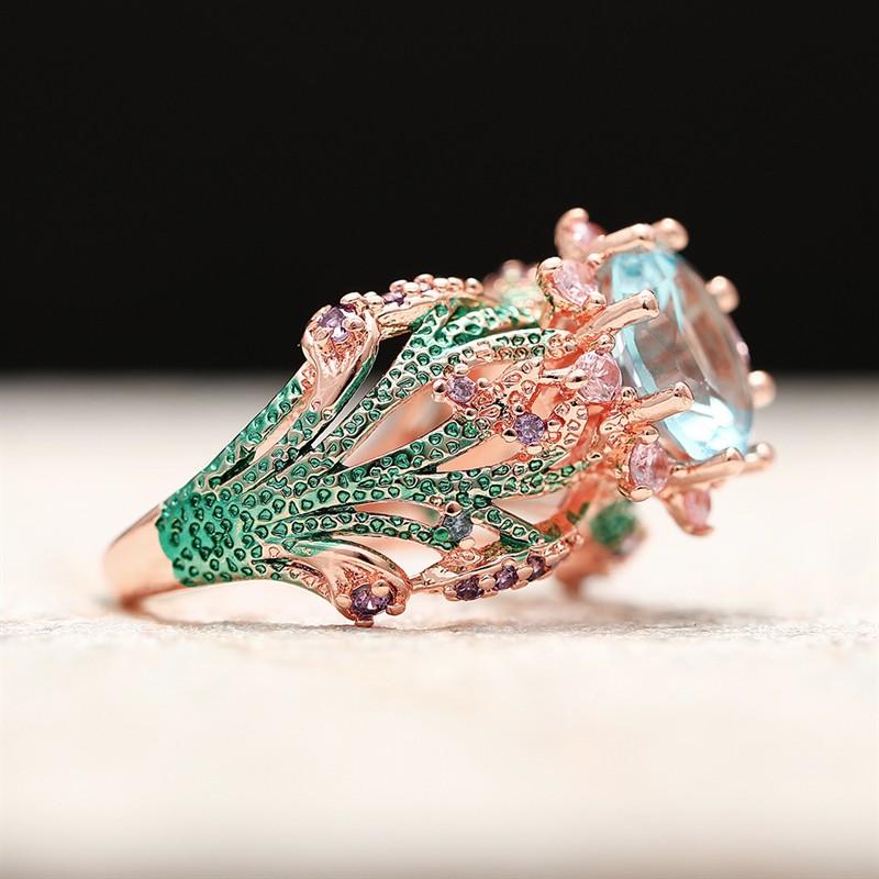 Huitan Delicate Flower Ring for Women Engagement Accessories with Brilliant Cubic Zirconia Exquisite Wedding Jewelry Gift