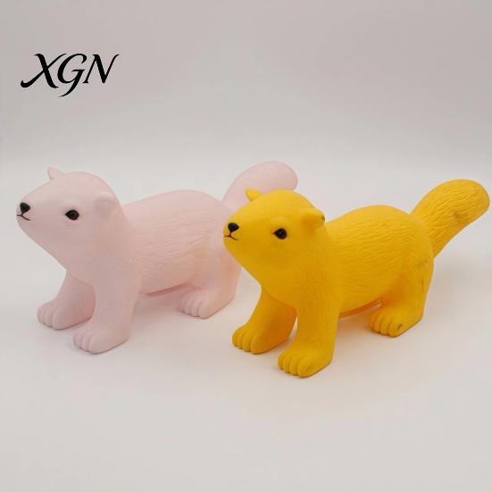 Soft Pinch Toy for Children Realistic Squirrel Squeeze with Sound TPR Fidget Built-in BB Kids Adults Cute Animal-Shaped Decompression Gadget