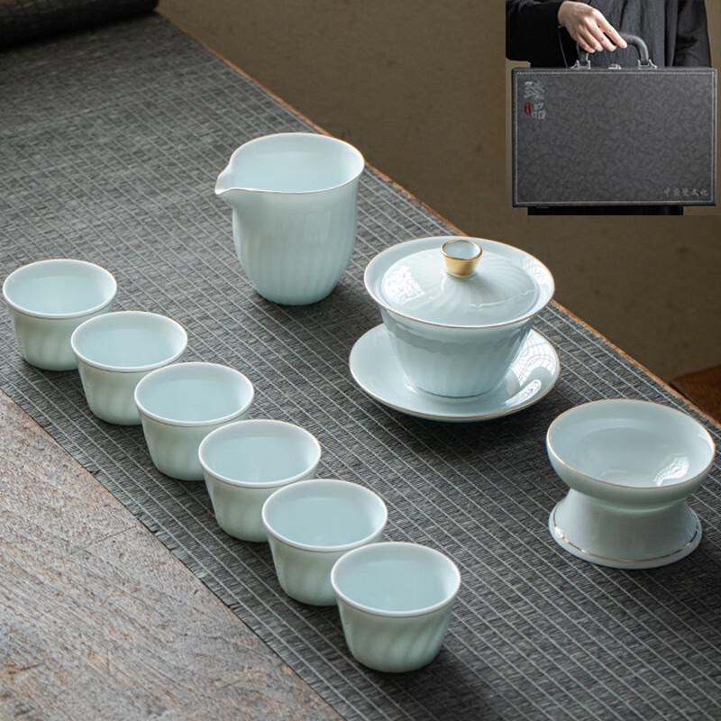 Elegant Gold-Painted Ceramic Kung Fu Tea Set with Wave Pattern Gaiwan