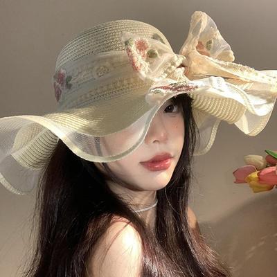 Wave Edged Lace Bow Grass Hat for Women In Summer with A Large Brim for Sun Protection and Beach Vacation Sun Hat