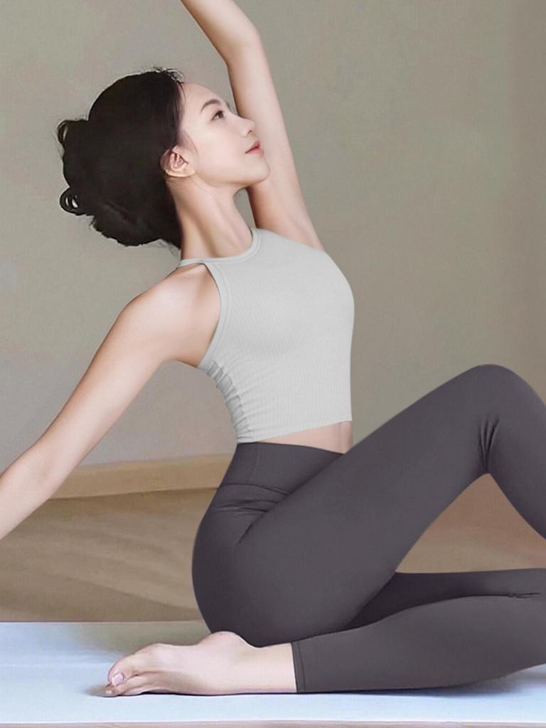 2026 Women's High-End Yoga Set with Integrated Cup Sports Vest