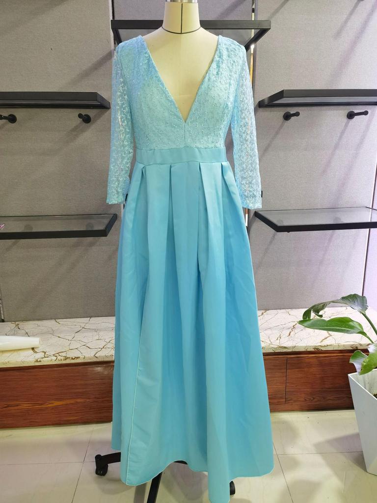 2024 European-American Deep V-Neck Lace Evening Gown with Sequined Train