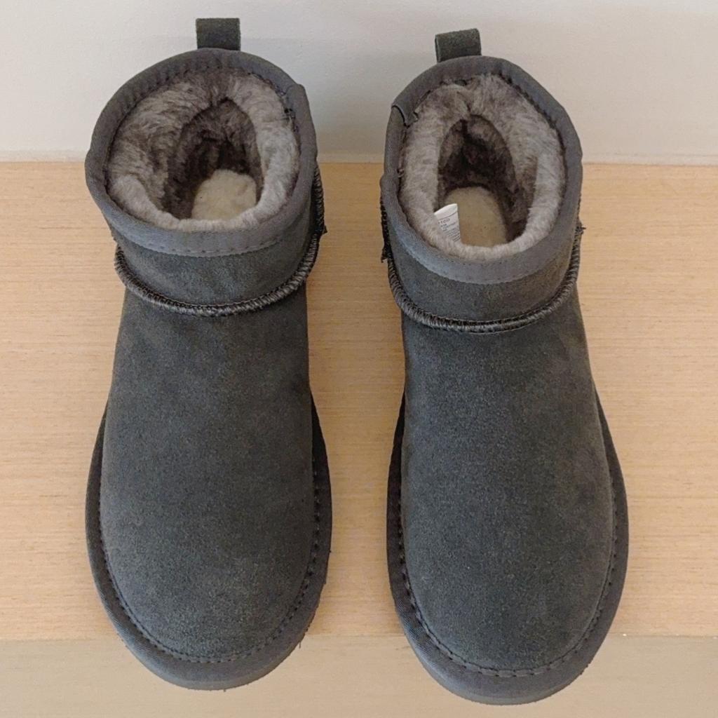Winter Shoes Classic Women Genuine Cow Leather Snow Boots 2026 New Design Female Super Mini Warm Fur Slippers Man Short Boots