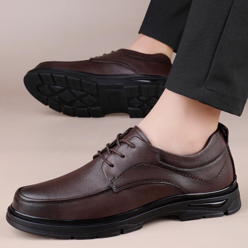 Men's Spring & Autumn Casual Leather Shoes - Trendy, Versatile, Top Layer Cowhide, Round Toe, Lace-up Design.