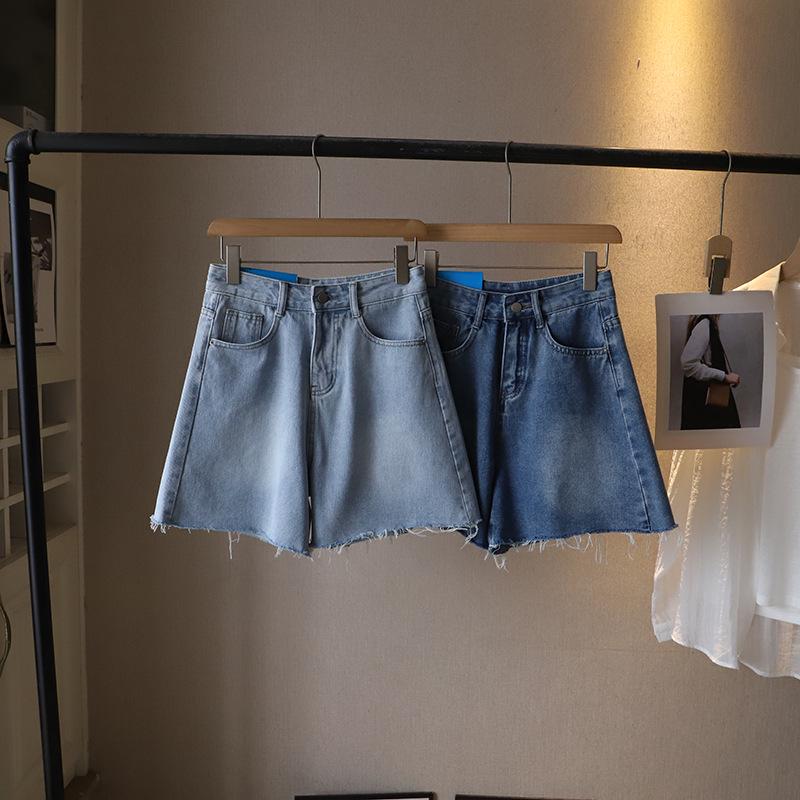 2025 Léto Korejský styl Vysoký pas Surový okraj Široké nohavice A-linie Šortky