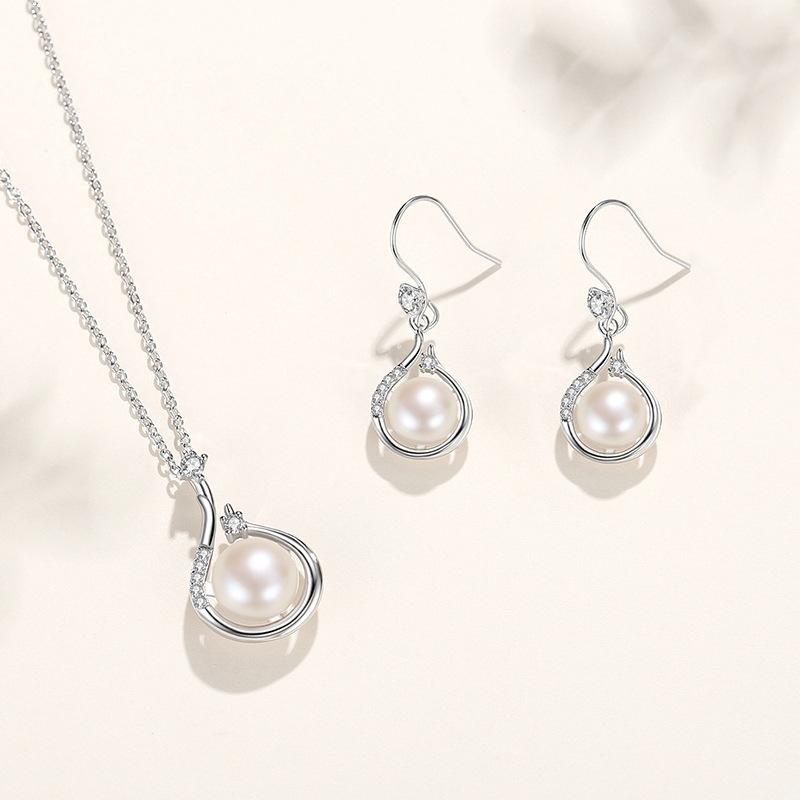 Pearl Pearl Light Luxury French Retro Minimalist Style Earrings, Ear Hooks, Gifts for Girlfriends, Girlfriends, and Mothers