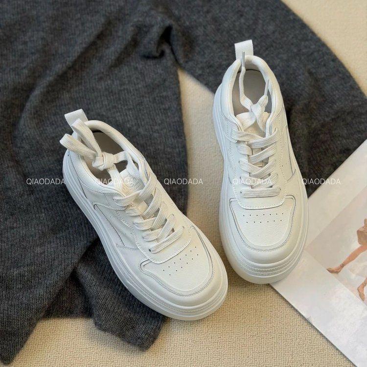 Korean-Style White Shoes with Hidden Lift & Thick Soles - 2026 Spring/Autumn Lightweight Casual Sneakers
