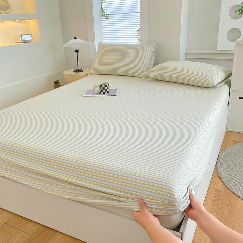 Printed Coarse Cloth Non-Slip Single Bed Sheet Set with Mattress Protector