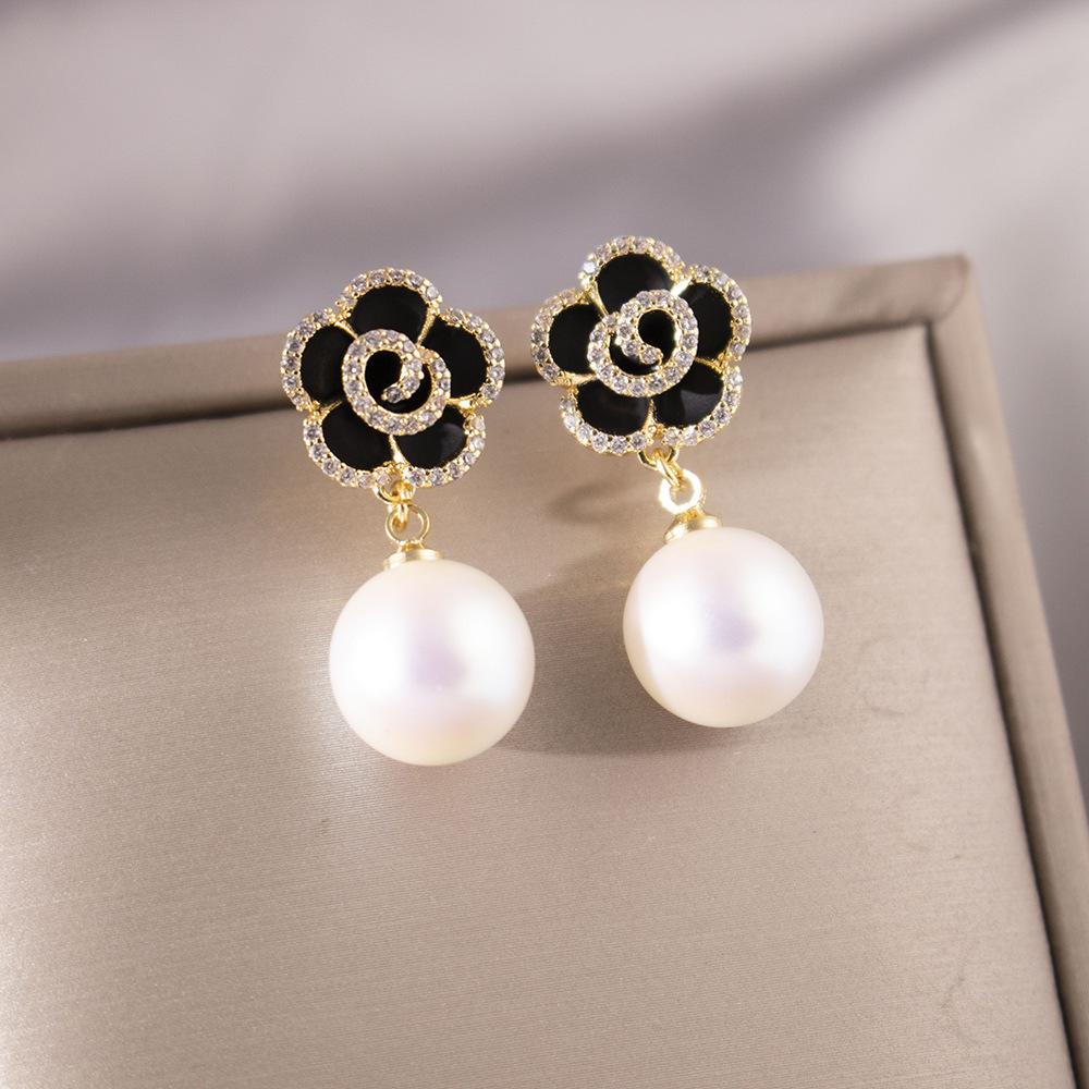 Elegant Zircon Flower and Pearl Stud Earrings - High-End Niche Design